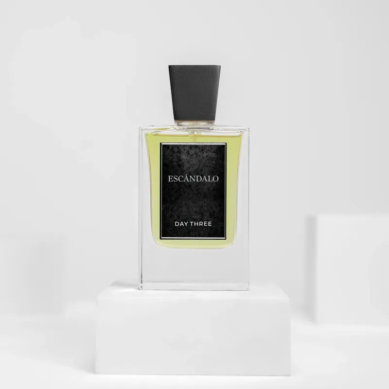 Escándalo by Day Three Fragrances